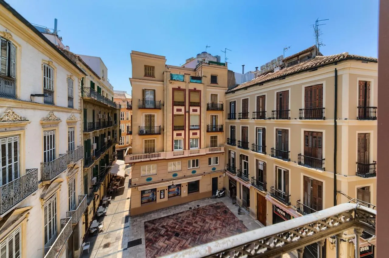 Holidays2Malaga Lazcano High Wifi & French Balcony アパート